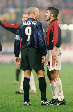 ronaldo-gattuso_derby.jpg
